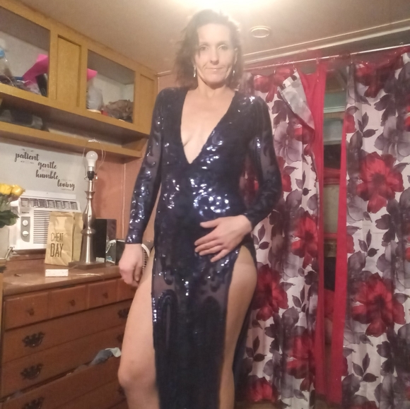 Size - Picture 2 of 4